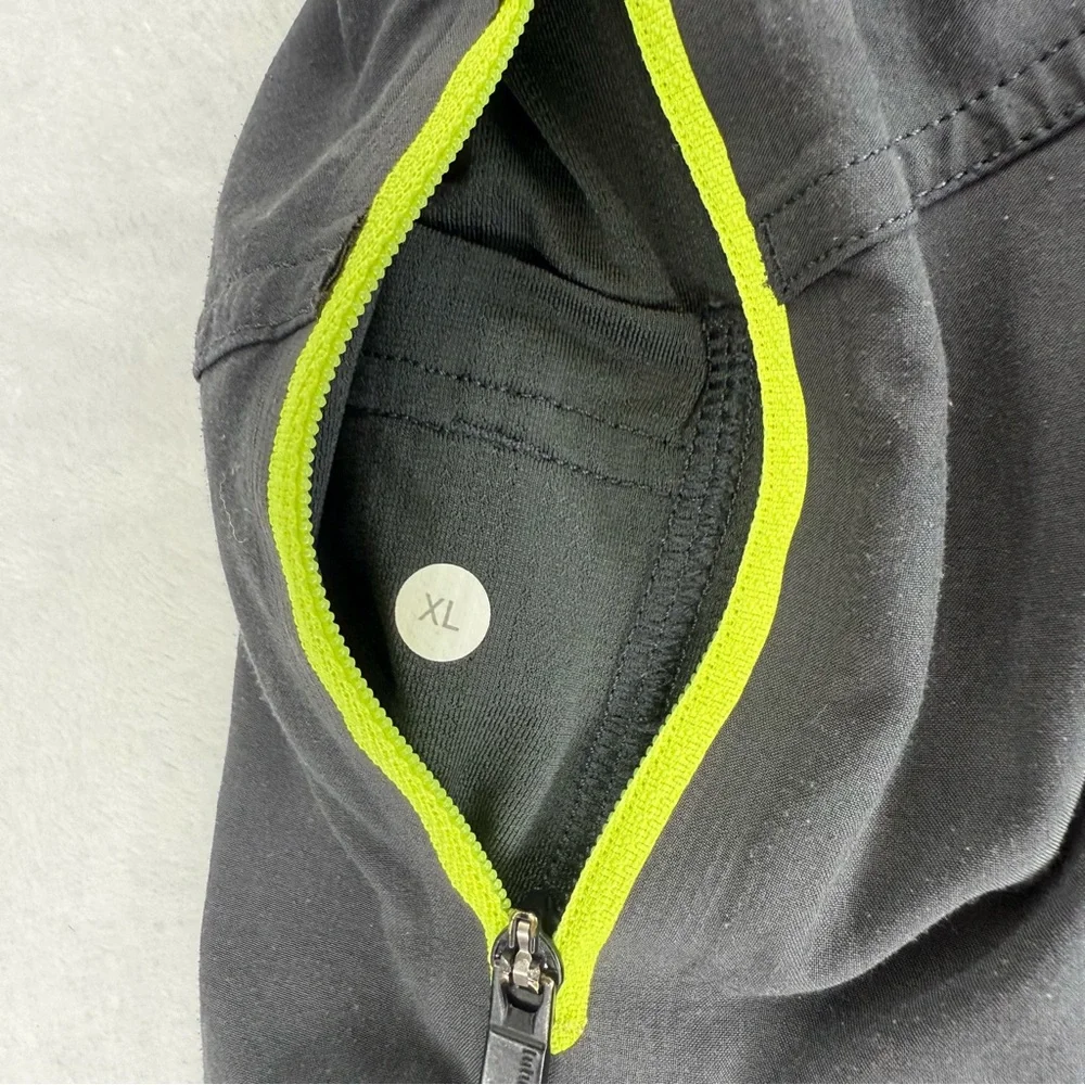 Lululemon Shorts Men’s Size XL Black Hybrid Swim Gym Lined 8.5” Inseam Athletic - Picture 4 of 9